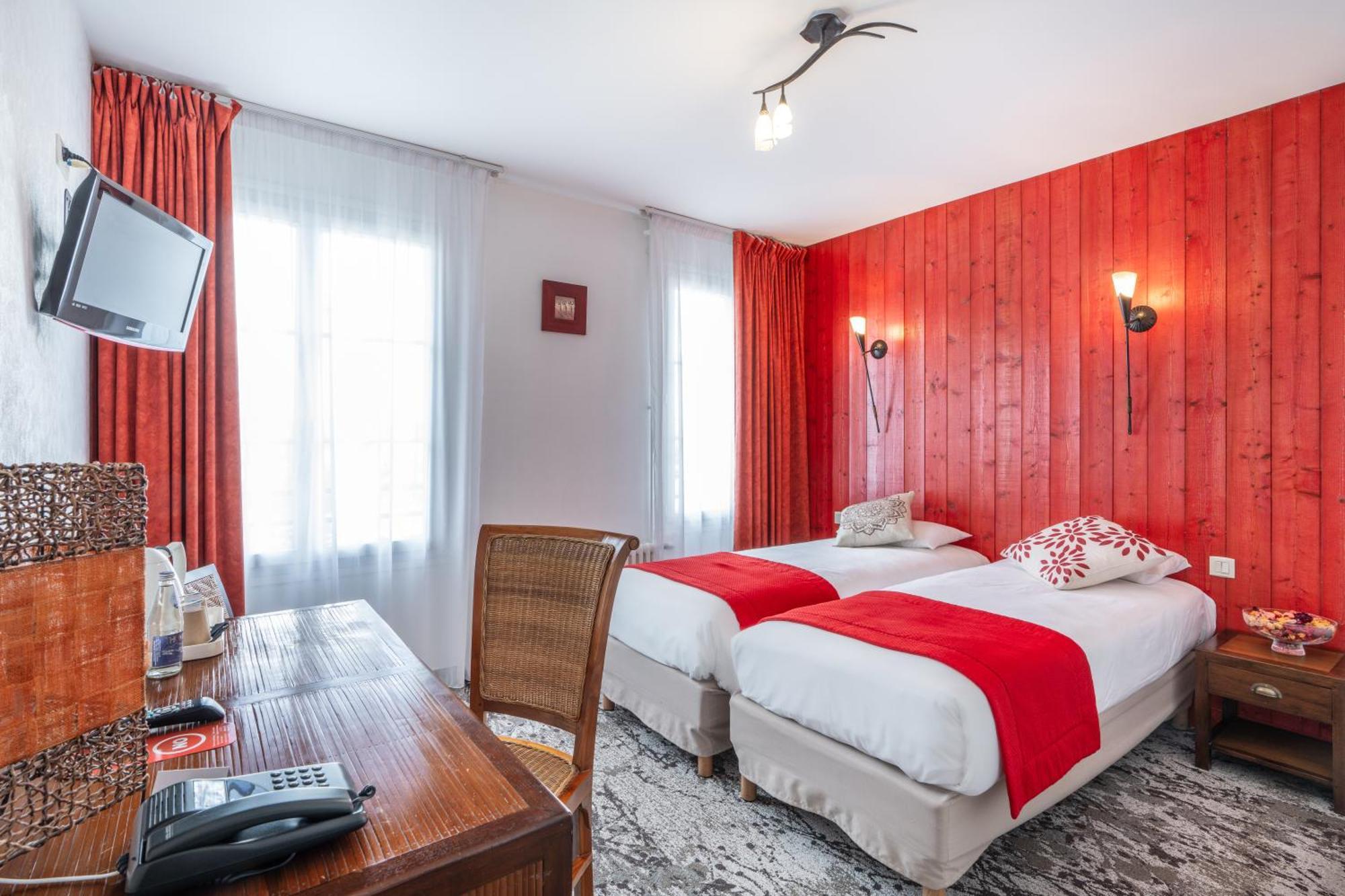 Hotel Des Ducs Alençon Екстериор снимка