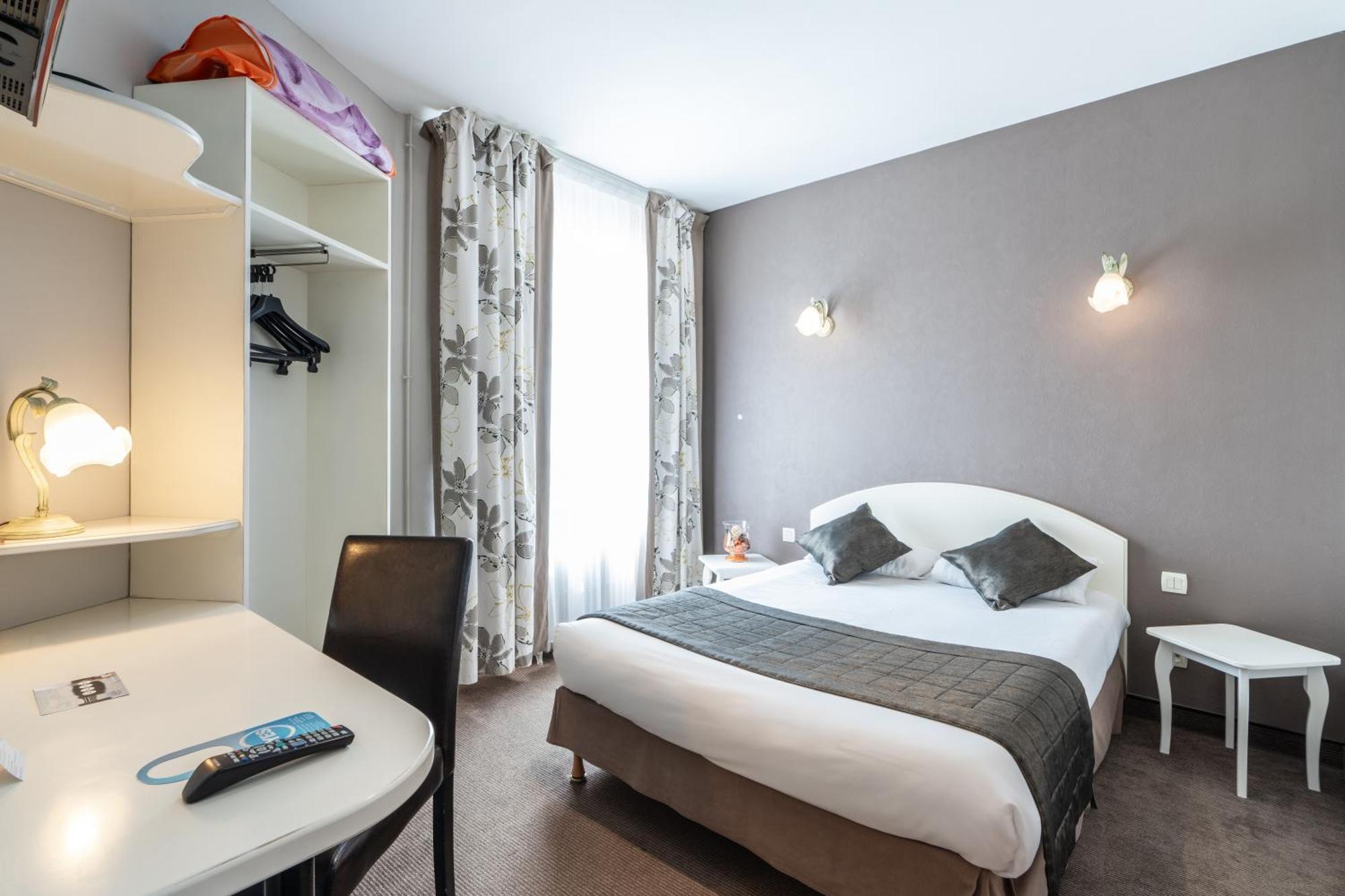 Hotel Des Ducs Alençon Екстериор снимка