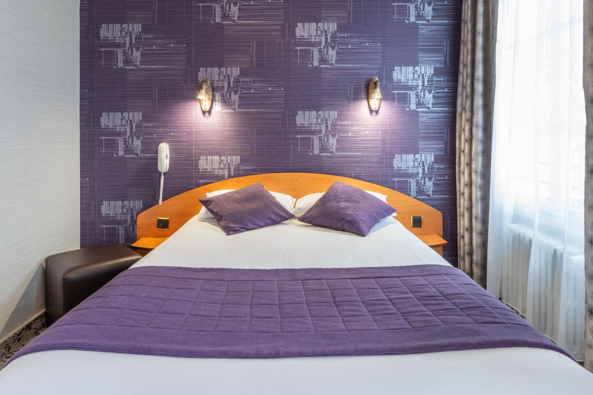 Hotel Des Ducs Alençon Екстериор снимка