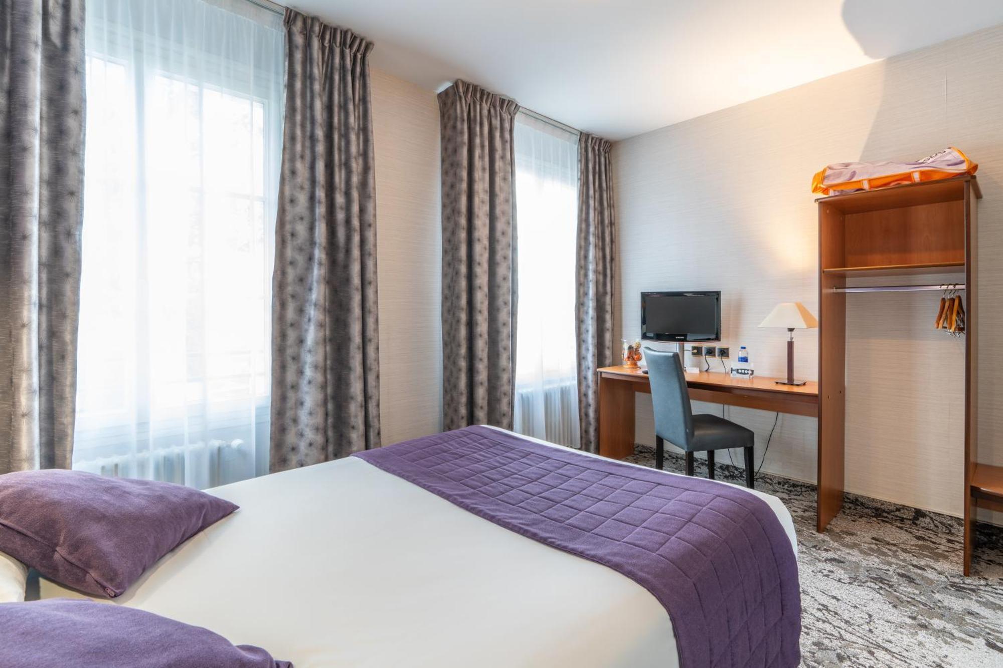 Hotel Des Ducs Alençon Екстериор снимка